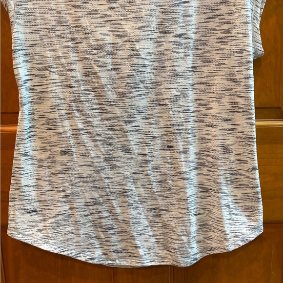 Lululemon Women’s Lost in Pace Short Sleeve Tiger Space Dye Blk & White Sz Small - Picture 6 of 10